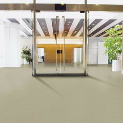 Forbo Tessera Layout 2115 sherbert ve vstupním prostoru.jpg
