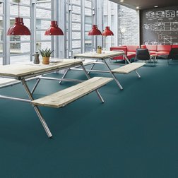 Forbo Tessera Layout 2117 surf v kanceláři.jpg