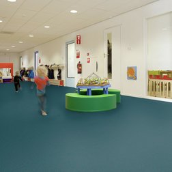 Forbo Tessera Layout 2117 surf ve školce.jpg